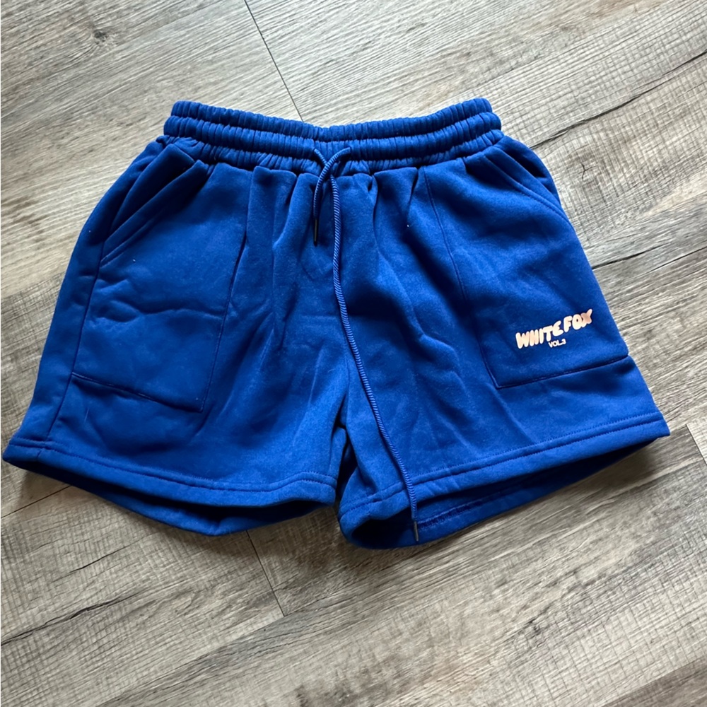 White fox sweat shorts
